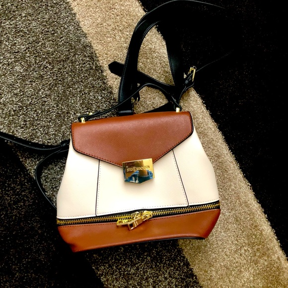 Steve Madden Handbags - Steve Madden back pack purse